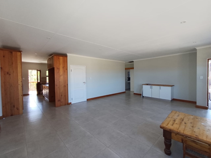 To Let 2 Bedroom Property for Rent in Albertinia Western Cape